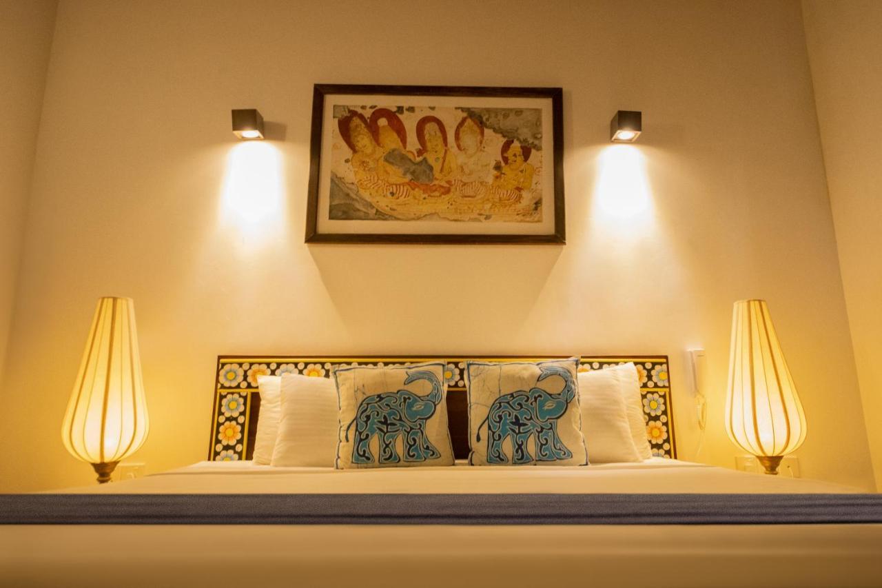 Blue Elephant Boutique Hotel 니곰보 외부 사진