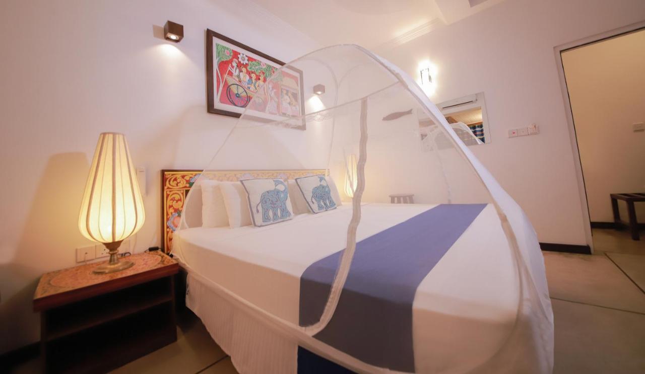 Blue Elephant Boutique Hotel 니곰보 외부 사진