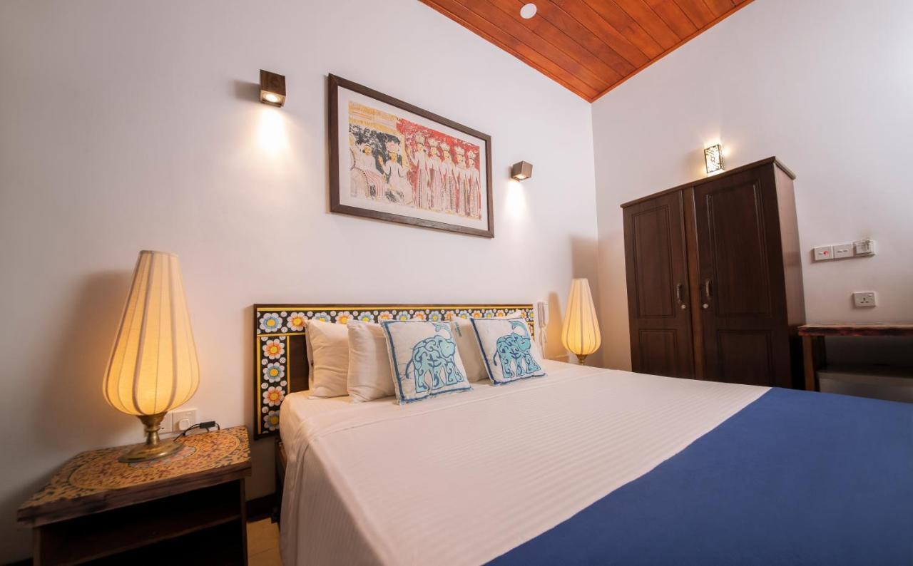 Blue Elephant Boutique Hotel 니곰보 외부 사진