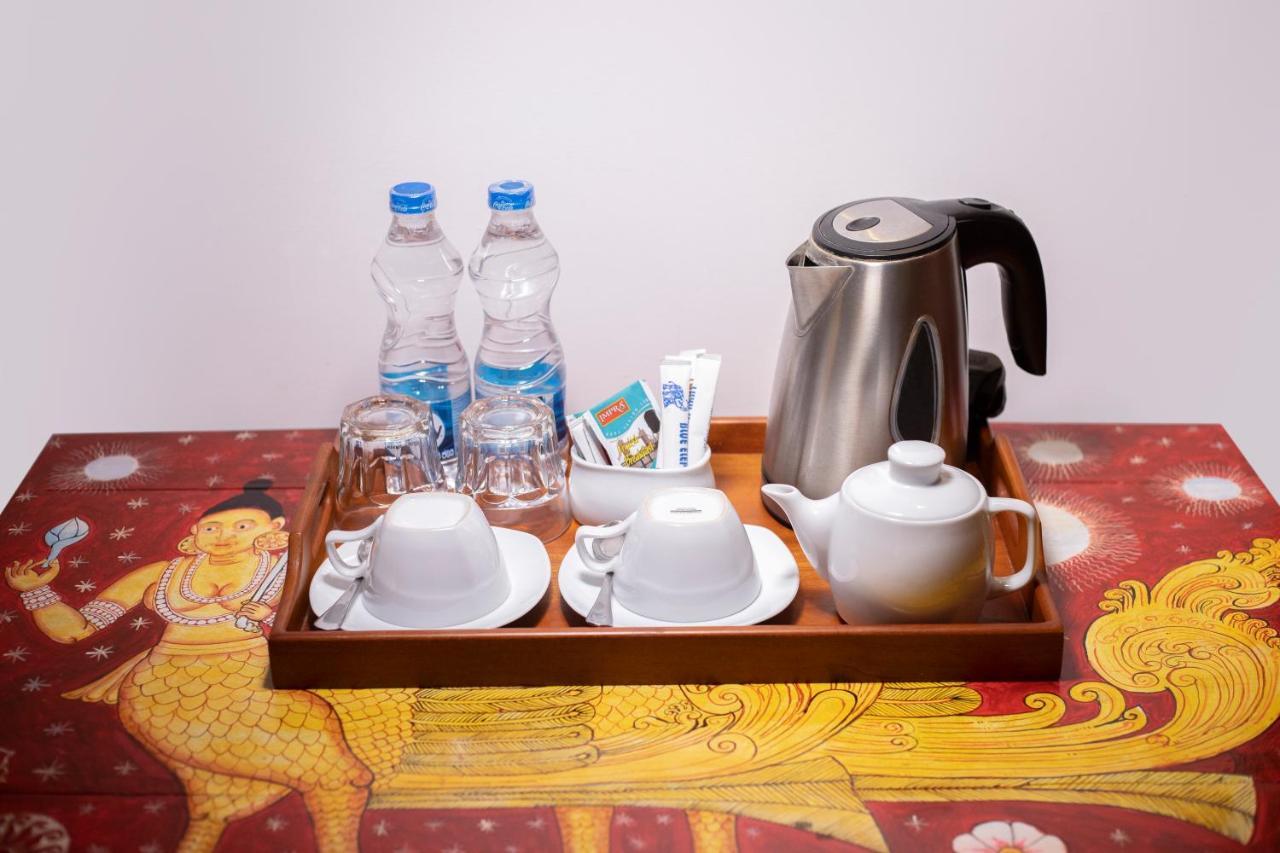 Blue Elephant Boutique Hotel 니곰보 외부 사진